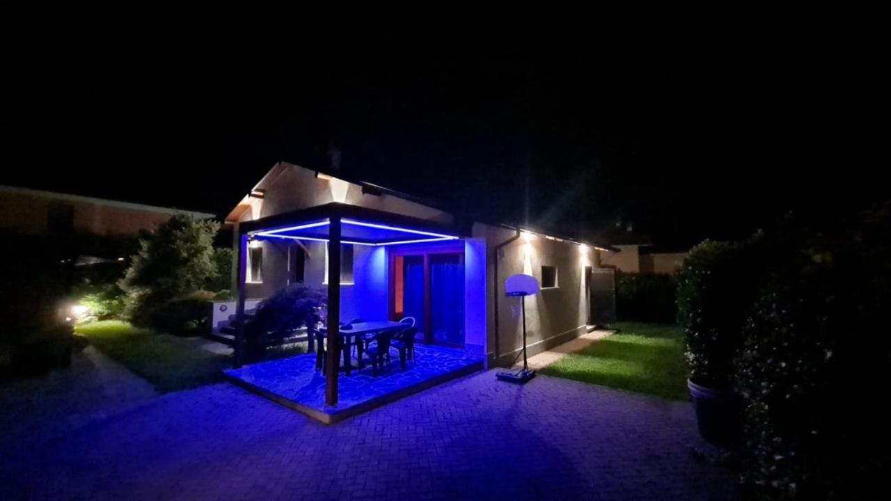 Villa Iris -Pet Friendly Stay - Garden - Private Parking- Bike Friendly Holiday House Colico Exterior photo