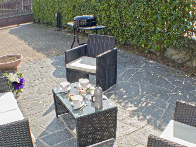 Villa Iris -Pet Friendly Stay - Garden - Private Parking- Bike Friendly Holiday House Colico Exterior photo
